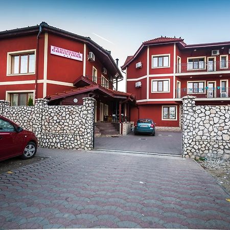 Pensiunea Christiana Арад Экстерьер фото